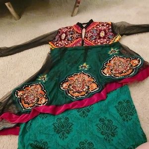 women pakistani dresses